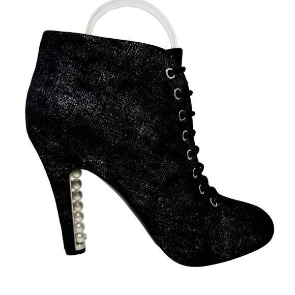 Chanel Pearl Heel CC logo Victorian Lace Up Ankle Boots black silver size 38 - Picture 9 of 14
